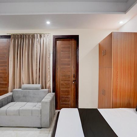 Hotel O R.N Residency Hotel Ghaziabad Esterno foto