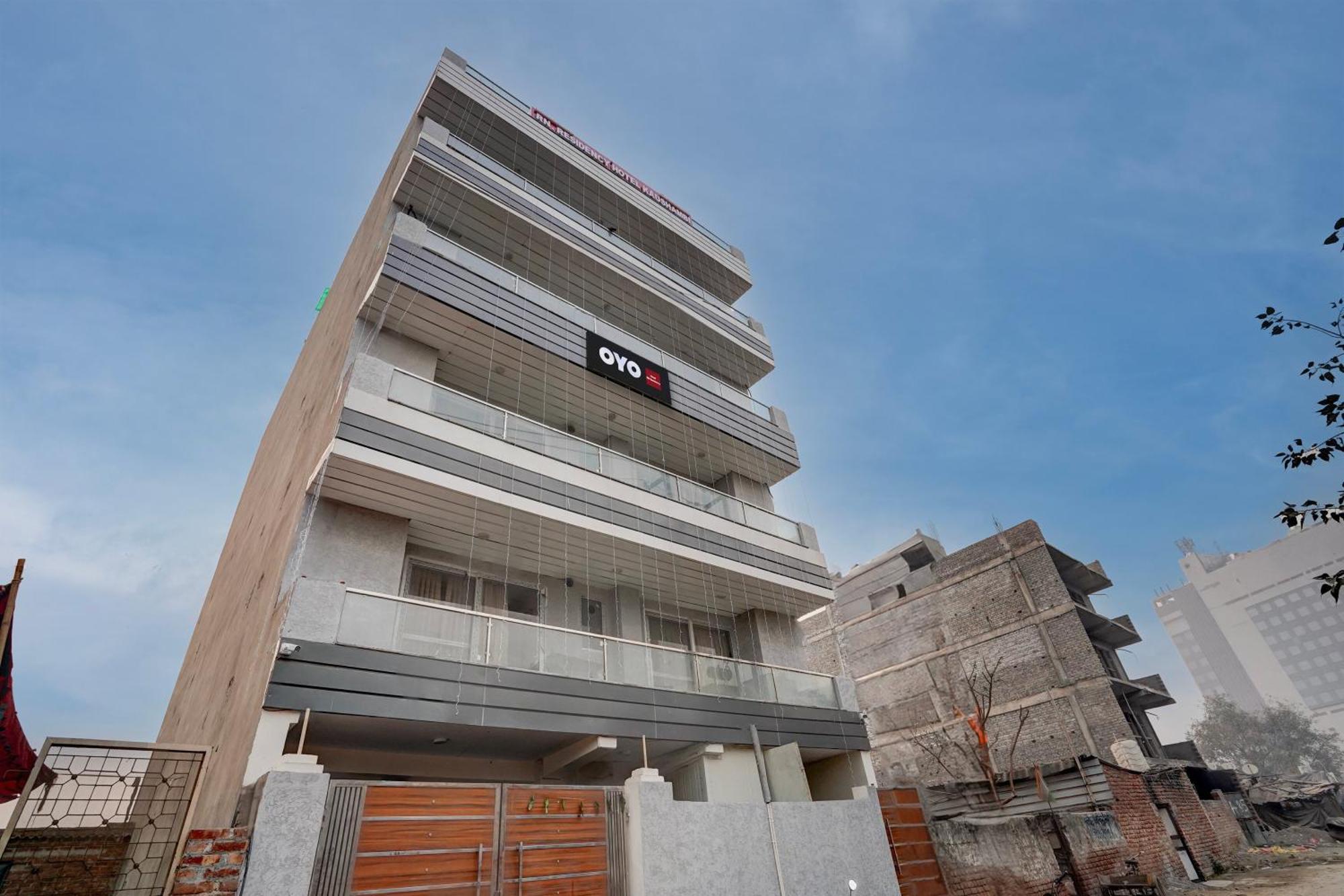 Hotel O R.N Residency Hotel Ghaziabad Esterno foto